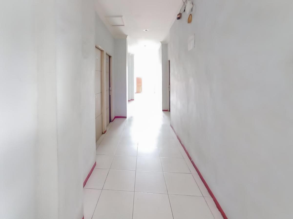 Reddoorz Syariah Near Q-Mall Banjarbaru Martapura  المظهر الخارجي الصورة