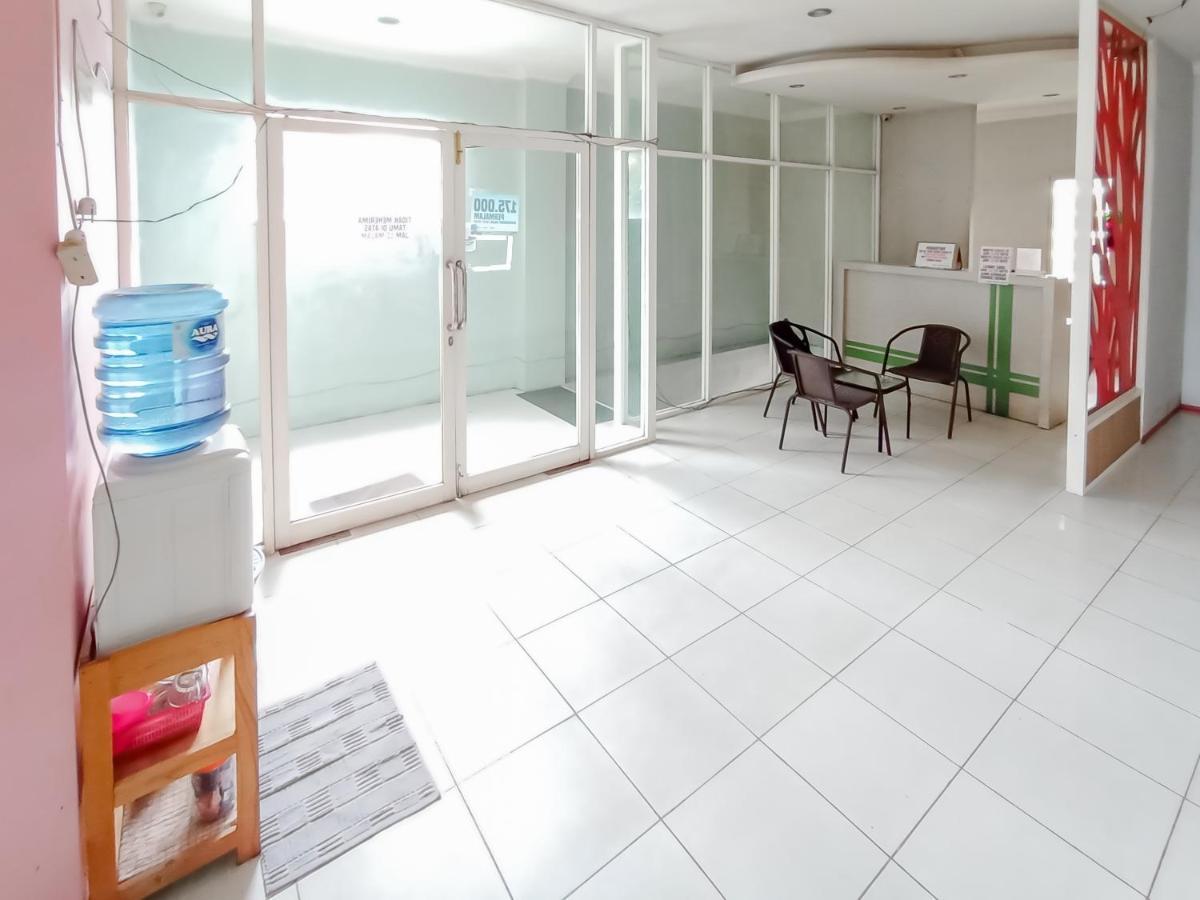 Reddoorz Syariah Near Q-Mall Banjarbaru Martapura  المظهر الخارجي الصورة